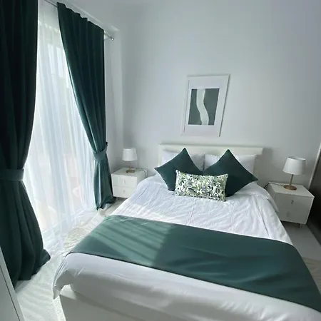 Coastal Retreat - Pool, Big Terrace, 3min To Apartamento Costa da Caparica